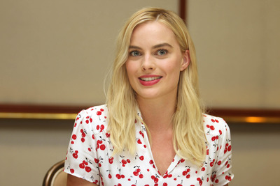 Margot Robbie Poster 2613366