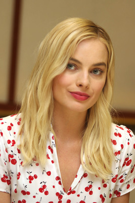 Margot Robbie Poster 2613383