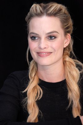 Margot Robbie Poster 2613402