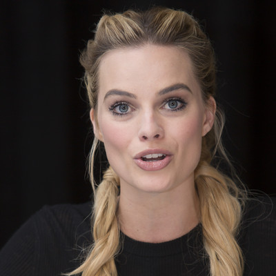 Margot Robbie Poster 2613413