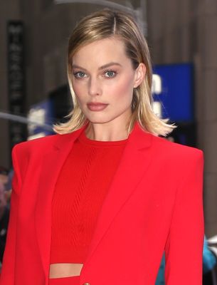 Margot Robbie Poster 2816933