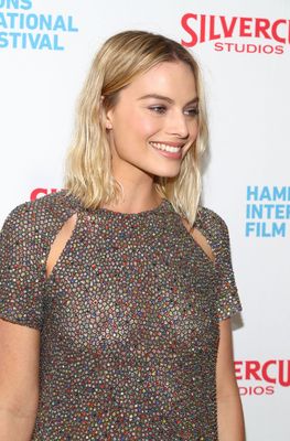 Margot Robbie Poster 2817094