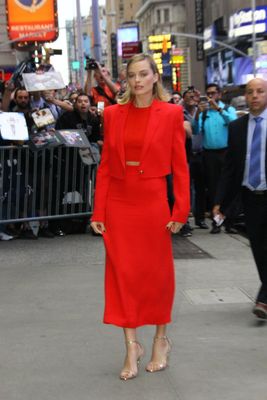 Margot Robbie Poster 2817253