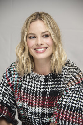 Margot Robbie Poster 2886190
