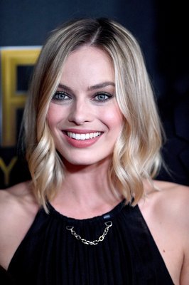 Margot Robbie Poster 2886232