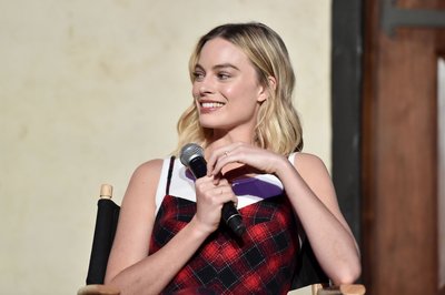 Margot Robbie Poster 2886242