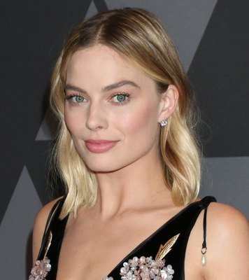 Margot Robbie Poster 2886360