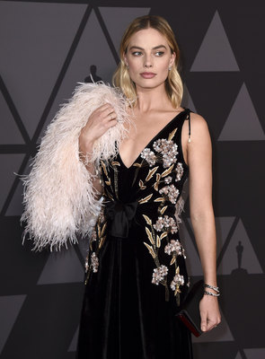 Margot Robbie Poster 2886368