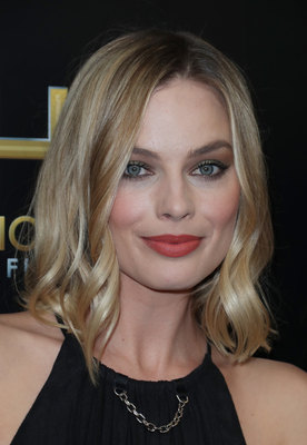Margot Robbie Poster 2886386