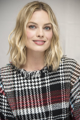 Margot Robbie Poster 2886425