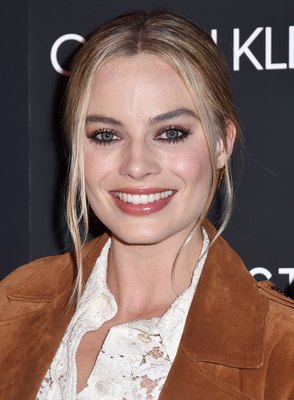 Margot Robbie Poster 2925900