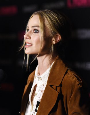 Margot Robbie Poster 2925944