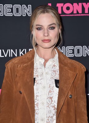 Margot Robbie Poster 2925948