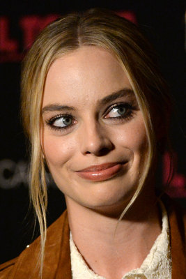 Margot Robbie Poster 2925971