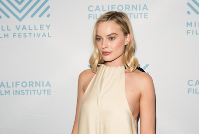Margot Robbie Poster 2926037