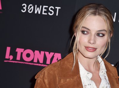 Margot Robbie Poster 2926075
