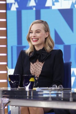 Margot Robbie Poster 2926134