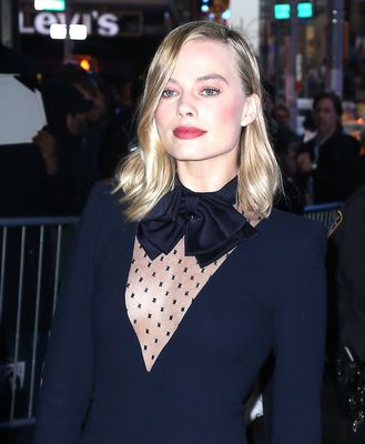 Margot Robbie Poster 2926138