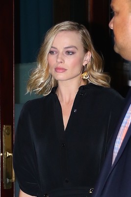 Margot Robbie Poster 2926223