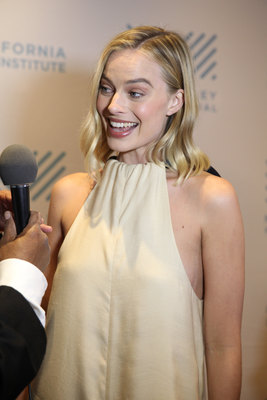Margot Robbie Poster 2926315