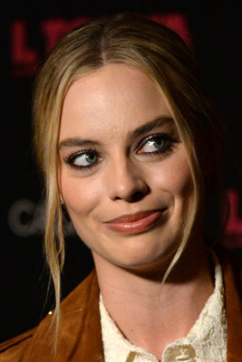 Margot Robbie Poster 2926339