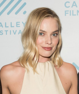 Margot Robbie Poster 2926343