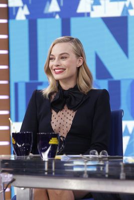 Margot Robbie Poster 2926441