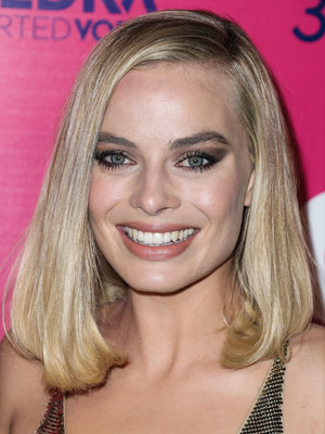 Margot Robbie Poster 2956831
