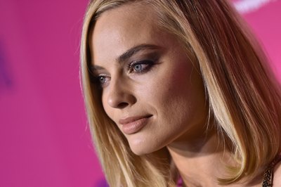 Margot Robbie Poster 2956833
