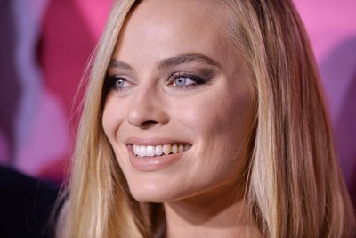 Margot Robbie Poster 2956961