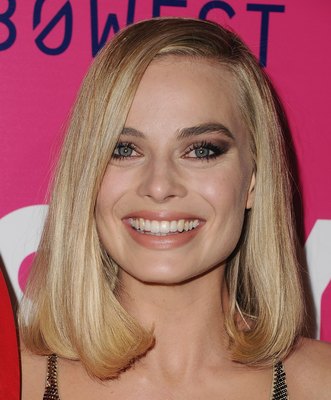 Margot Robbie Poster 2957013