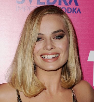 Margot Robbie Poster 2957035