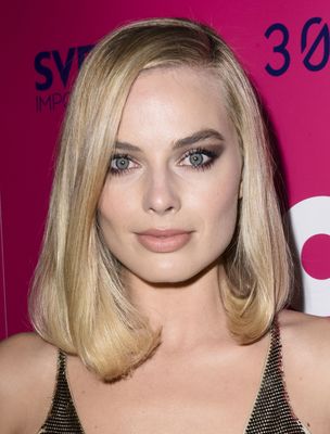 Margot Robbie Poster 2957136