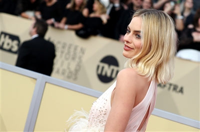 Margot Robbie Poster 3039124