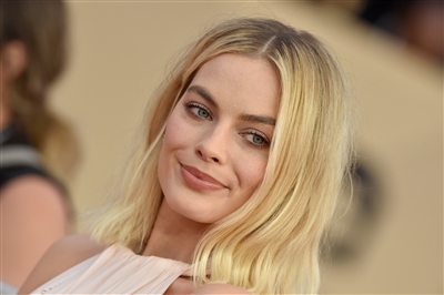 Margot Robbie Poster 3039273
