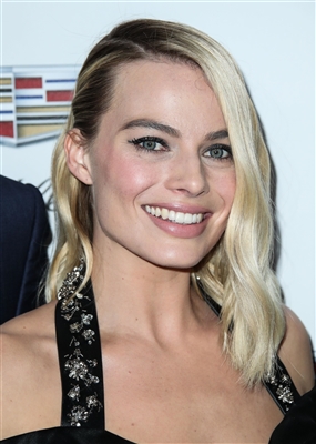 Margot Robbie Poster 3039304