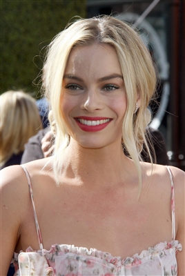 Margot Robbie Poster 3039358