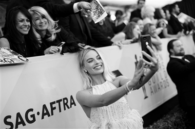 Margot Robbie Poster 3039377