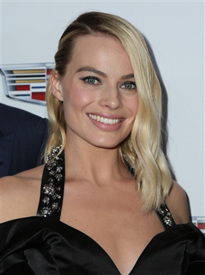 Margot Robbie Poster 3039386