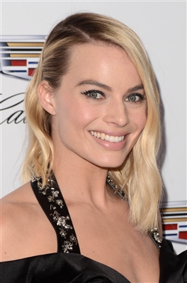 Margot Robbie Poster 3039437