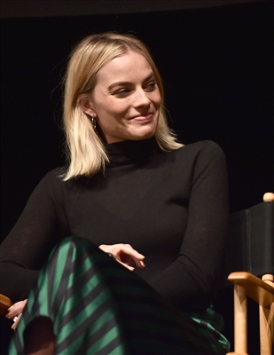 Margot Robbie Poster 3039452