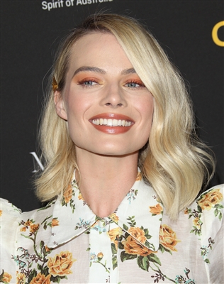 Margot Robbie Poster 3039457