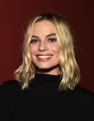 Margot Robbie Poster 3039510