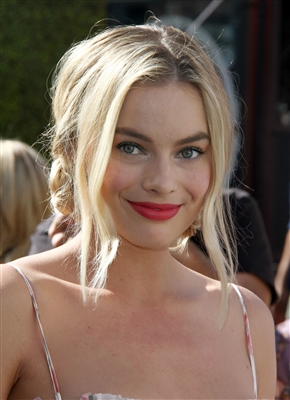 Margot Robbie Poster 3039612
