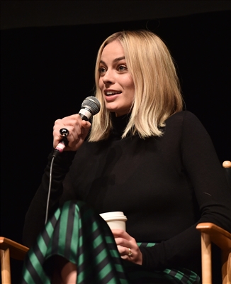 Margot Robbie Poster 3039639