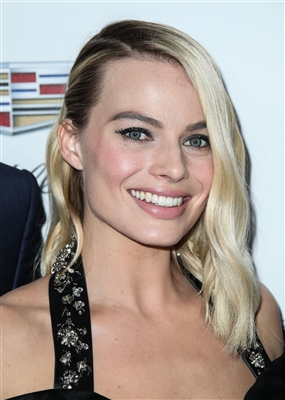 Margot Robbie Poster 3039645