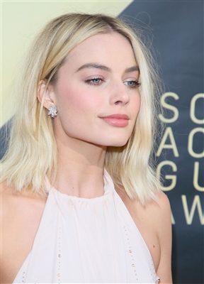 Margot Robbie Poster 3039691