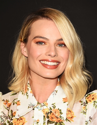 Margot Robbie Poster 3039735