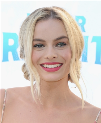 Margot Robbie Poster 3039789