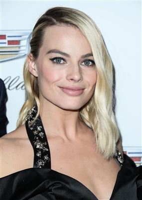 Margot Robbie Poster 3039846